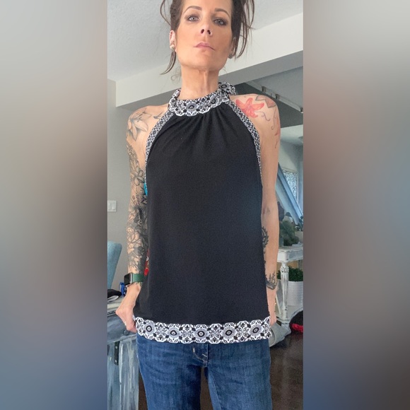 White House Black Market - cute and stylish black halter top - Picture 2 of 7